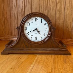 Howard Miller mantle clock